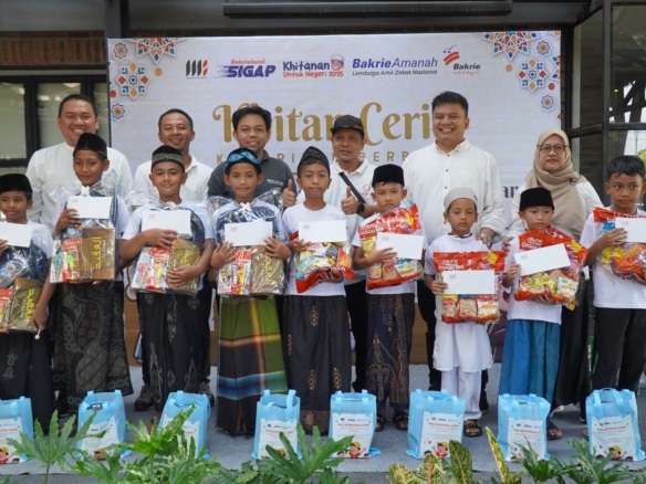 kahuripan nirwana, khitan masal, sunat masal, bakrie amanah,